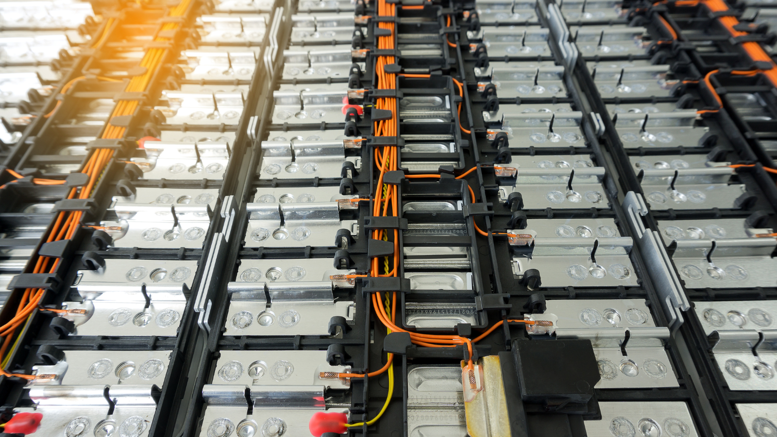 Silicon Carbide Inverter with Optimised Nano-modules (SCION)